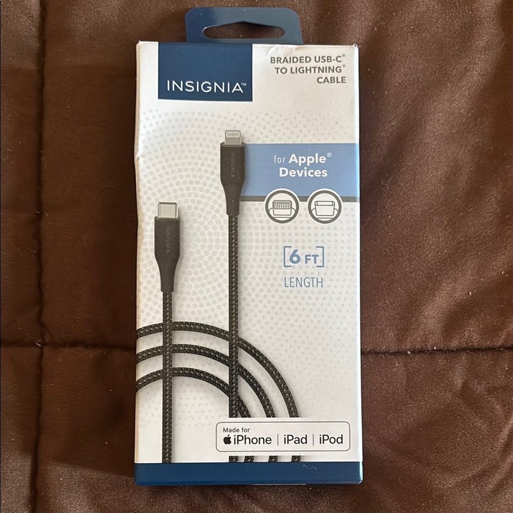 Insignia Braided USB-C to Lightning Cable